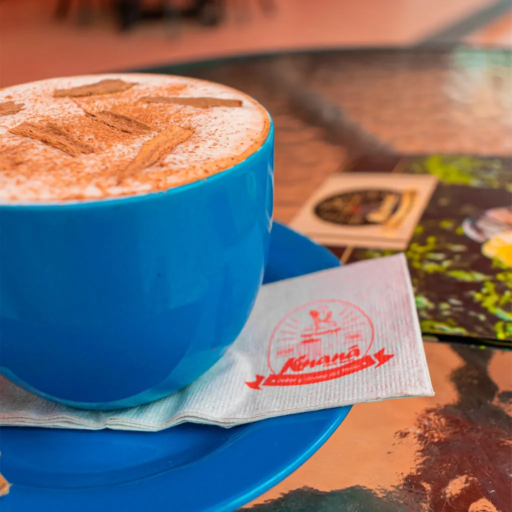 Taza de café Kamaná con notas aromáticas